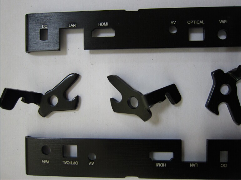 五金衝壓加工 -汽車組合配件