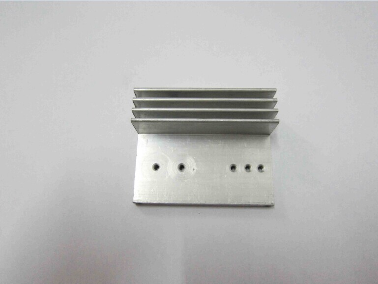 五金衝壓加工-電源散熱片