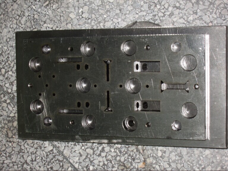 五金衝壓模具kc106